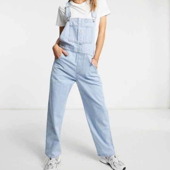Levi's Loose Fit Overalls Light Wash - Picture 2 of 10